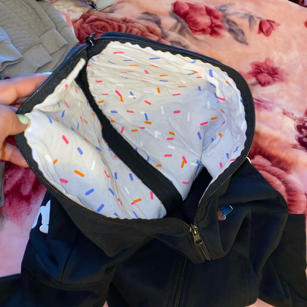 girls sweater, FULL ZIP on the hoodie